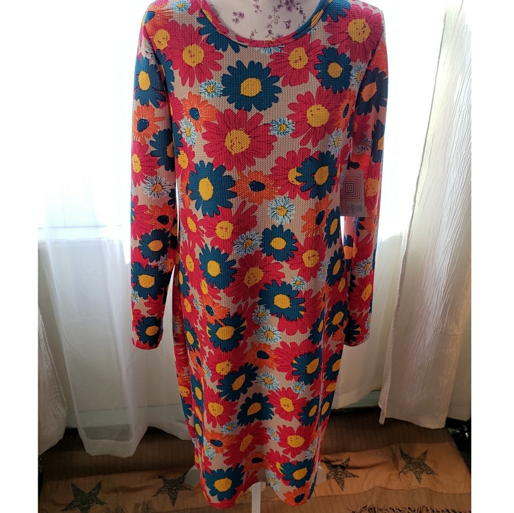 **SOLD** 🆕️LuLaRoe Debbie Floral Dress